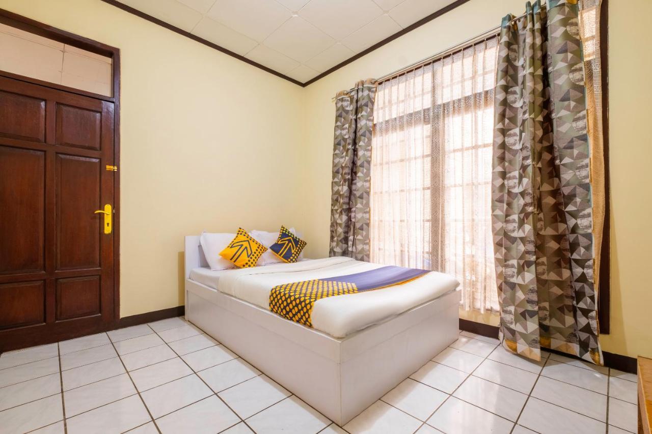 Super Oyo 2672 Bee M Syariah Hotell Bandung Exteriör bild